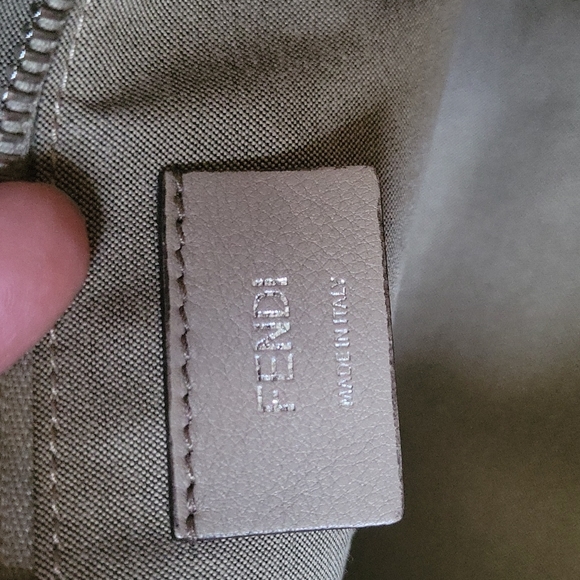 FENDI - Picture 9 of 16